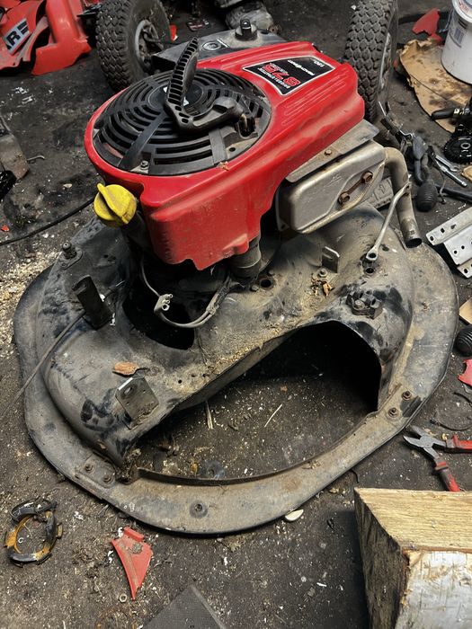 Silnik kosiarki Traktorka