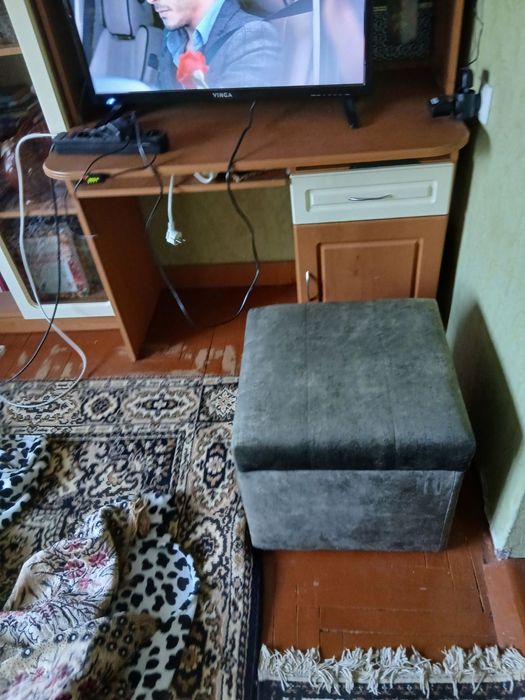 Продам диван крісла пуфи