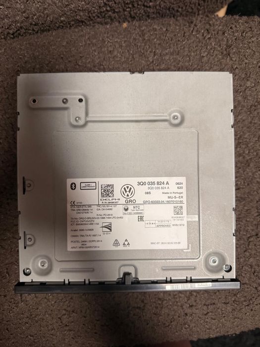 Radio WV Golf 5 04-08