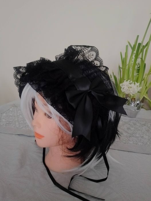 Bonnet w stylu wiktoriańskim gotyckim z wiązaniem pod szyją