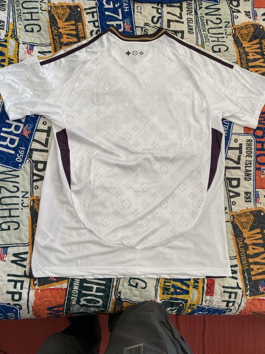 Camisola Real Madrid especial