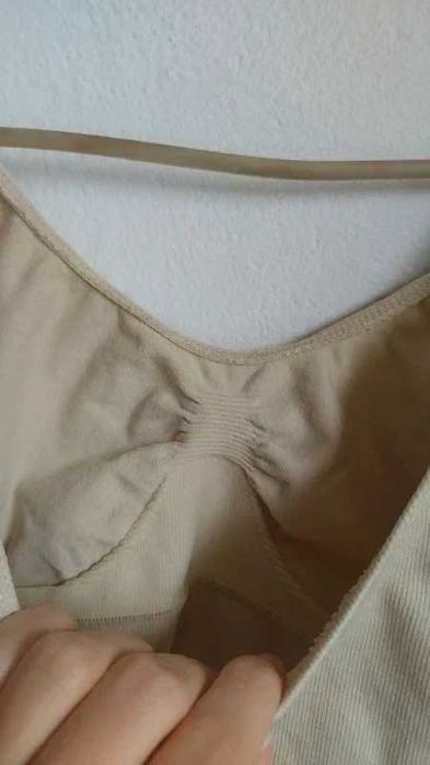 Beżowy kremowy stanik sportowy Gree Nice S M
