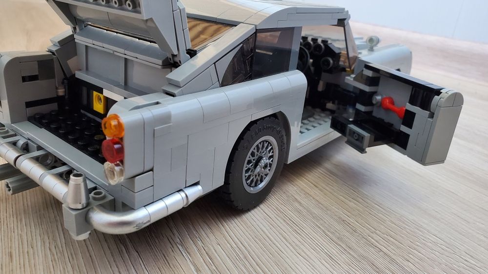 Lego Creator Expert James Bond Aston Martin DB5 10262