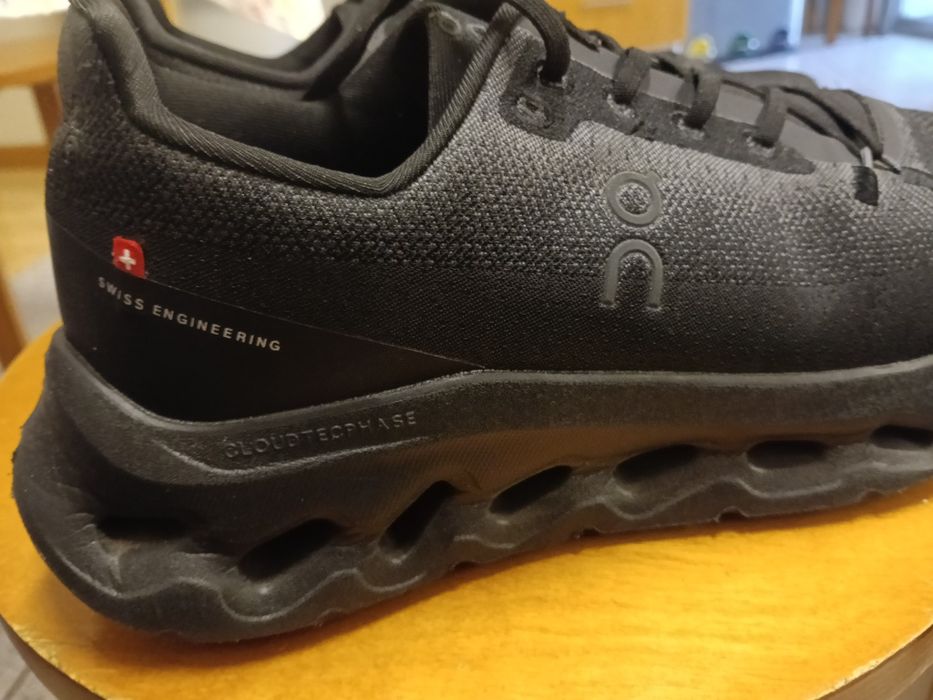 Tenis ON CLOUD, pretos, nº 40