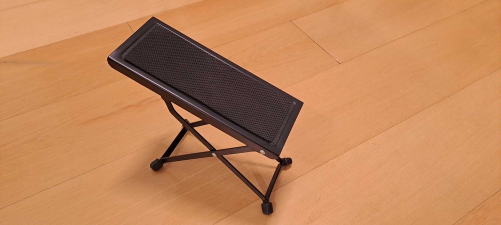 Apoio de pé para guitarra preto