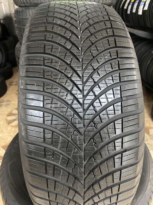 225/55/17 101W GOODYEAR Vector 4 Season