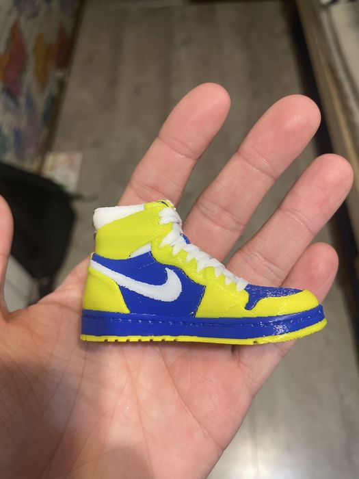 bryloczek butow jordan