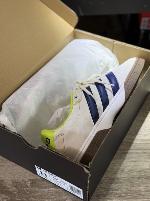 Adidas volleyball lovb Specialist