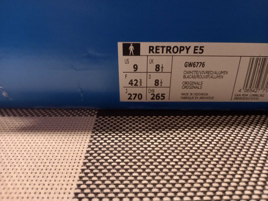 Buty Adidas rozmiar 42 2/3