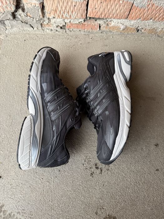 Кросівки чоловічі Adidas Adistar Cushion Shoes Black IG6929 43р 28см У