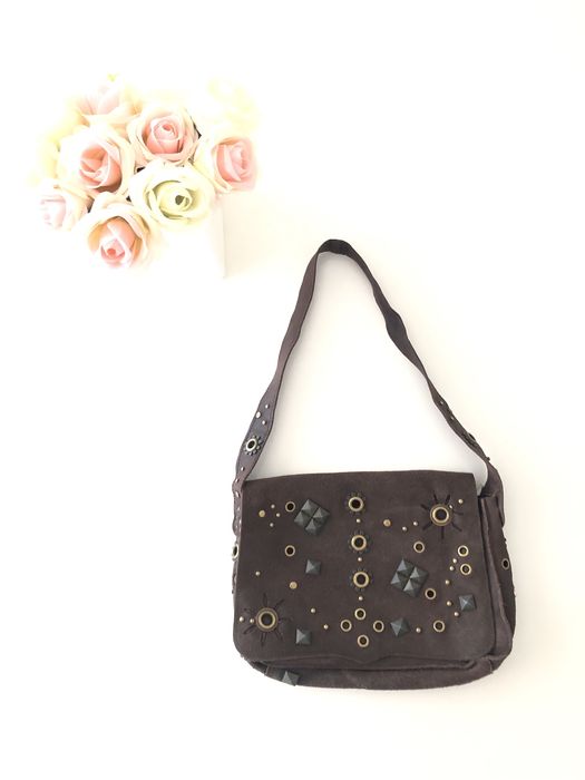 Mala carteira Mango pele bovina castanha com tachas douradas