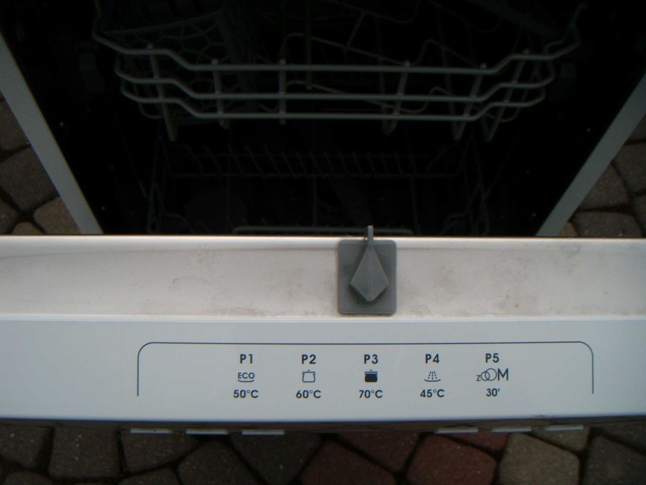 Zmywarka Candy 45 cm-wolno stojąca-BDB Stan