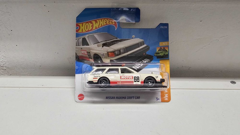 Hot Wheels Nissan Maxima Drift Car