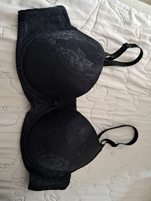 Жіночий бюсгалтер