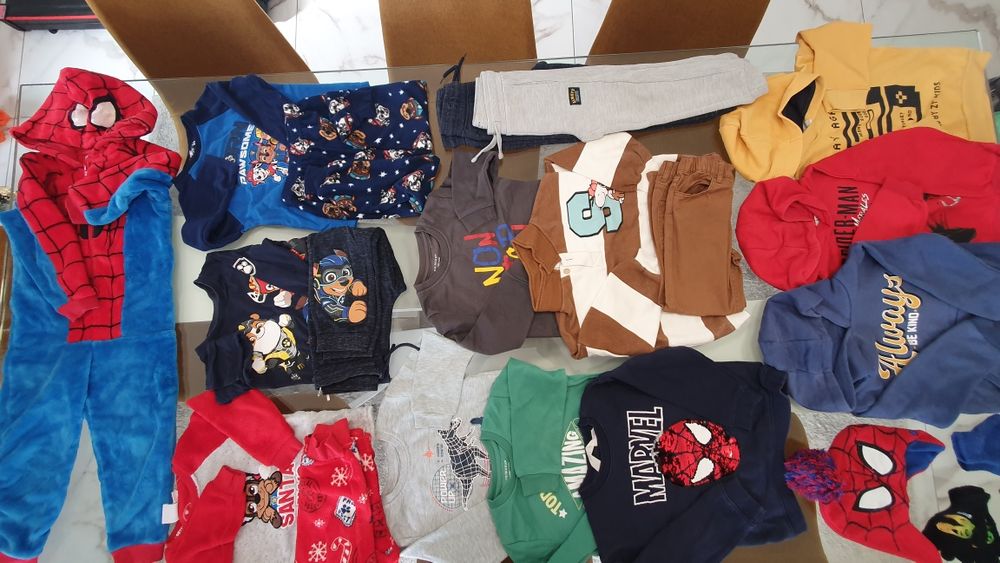 Roupa de criança 4 a 5 anos