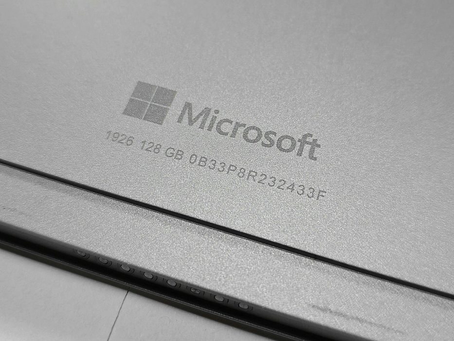 Microsoft Surface Go 3 1926 Pentium Gold 6500Y 4GB/64GB