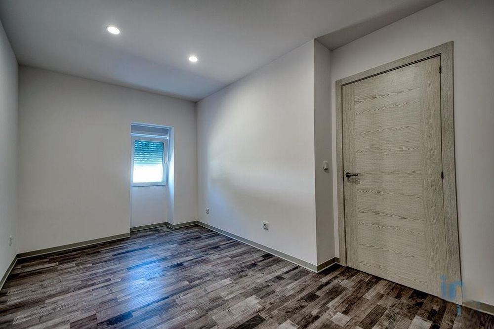 Moradia Térrea T3 NOVA! Terreno 1200m2