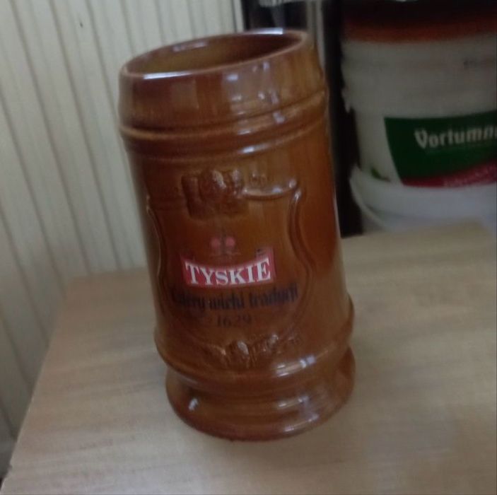 Kufel do piwa Tyskie gliniany