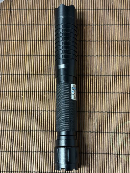 Mocny Laser Niebieski 450nm  – Stan Bardzo Dobry