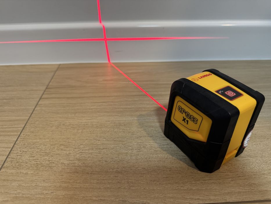 Laser krzyżowy poziomica laserowa Lamigo X1 - nowy