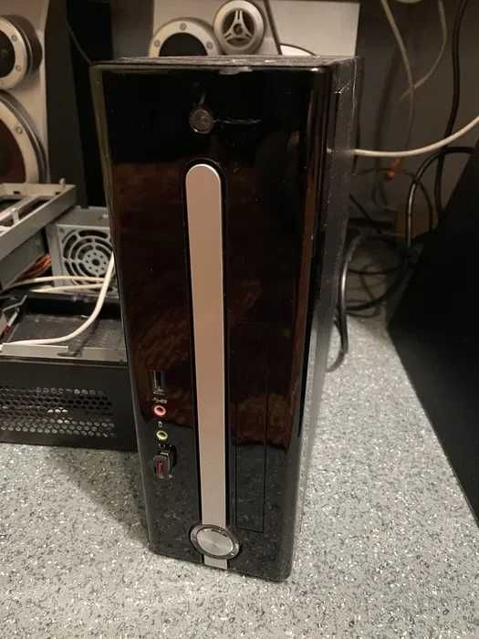 Корпус для комп’ютера mini-itx з блоком живлення Chieftec Flyer