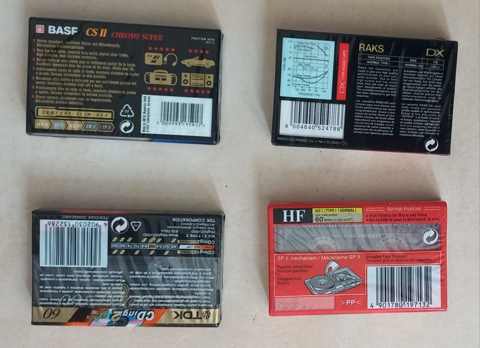 Conjunto de cassetes K7 seladas