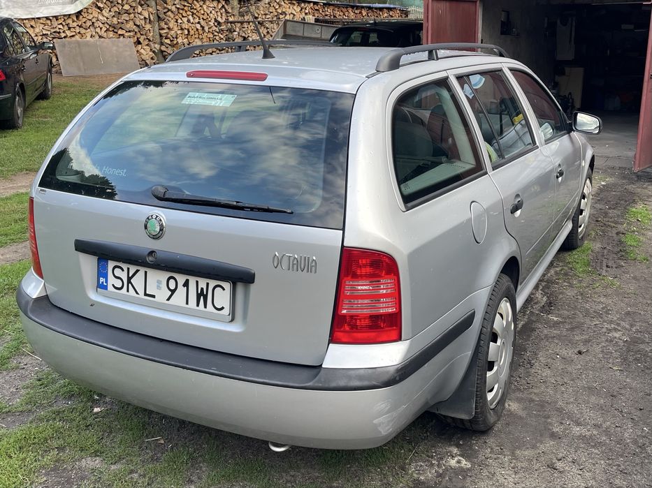 Skoda octavia 2 kombi 1.6.   W calosci lub na czesci