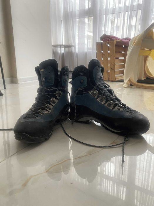 Трекінгові черевики (зимові)  Lova