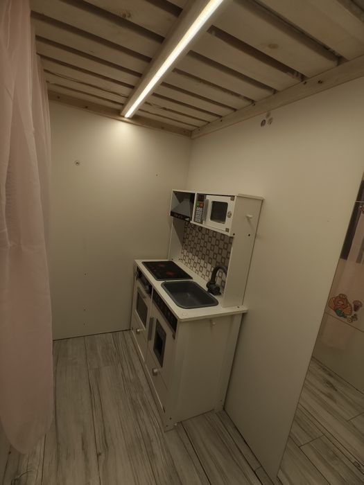 Łóżko domek antresola dla dziecka led biurko piętrowe łóżeczko