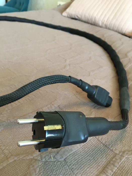 Hi-End силовой кабель NBS Statement Extreme III