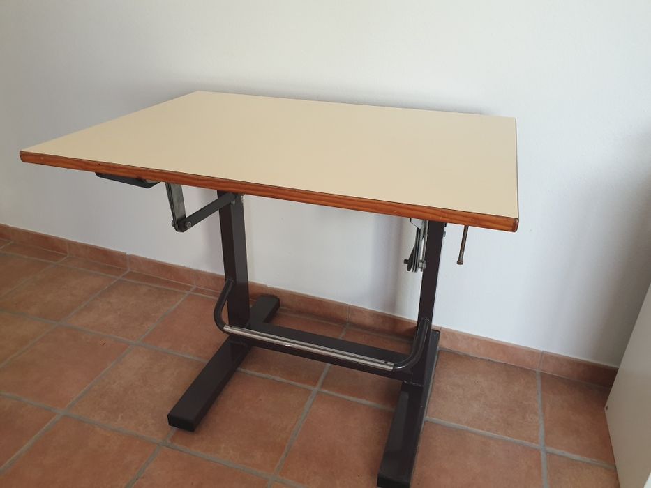 Estirador com cadeira