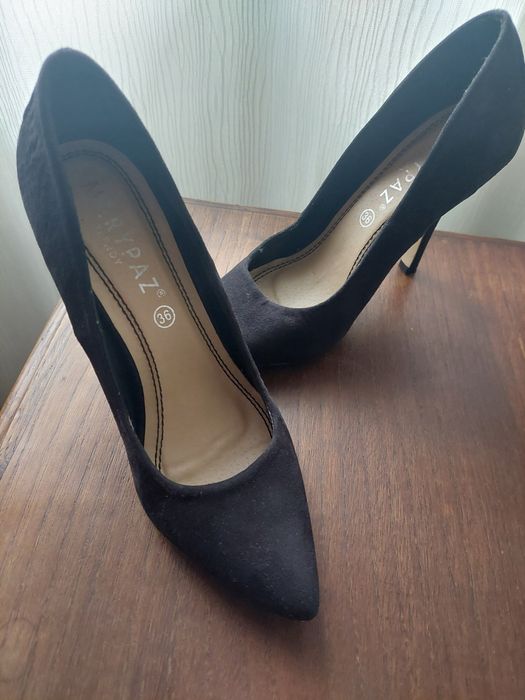 Sapatos Pretos Stiletto n°36