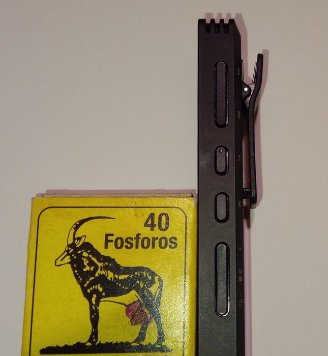 Диктофон з кліпсою. Пам'ять 8гб. Функція МР3 плеєр