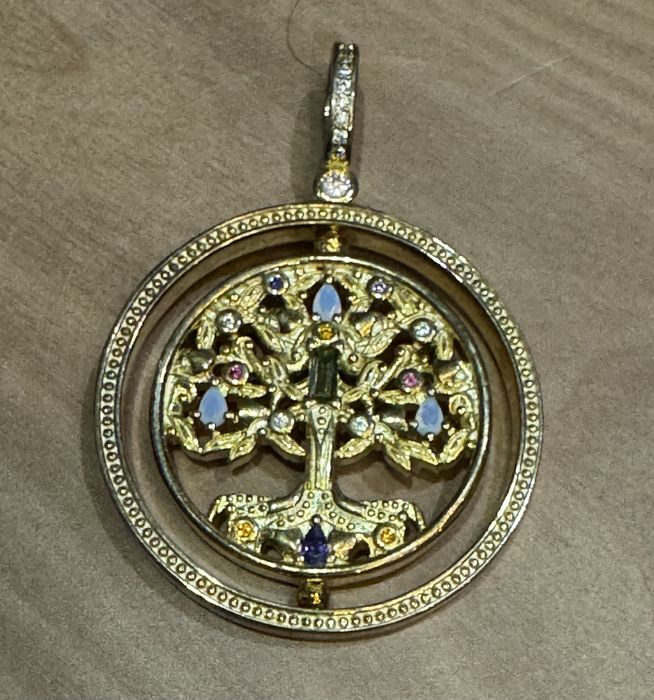 Кулон лошадь из нефрита