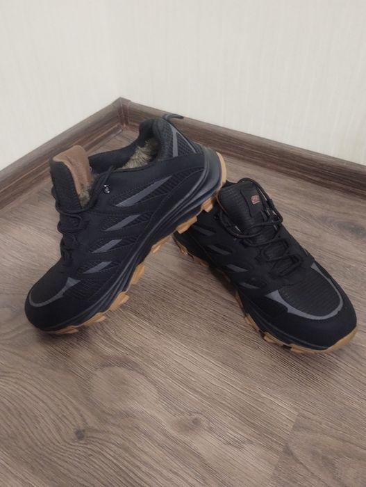 Зимние кроссовки