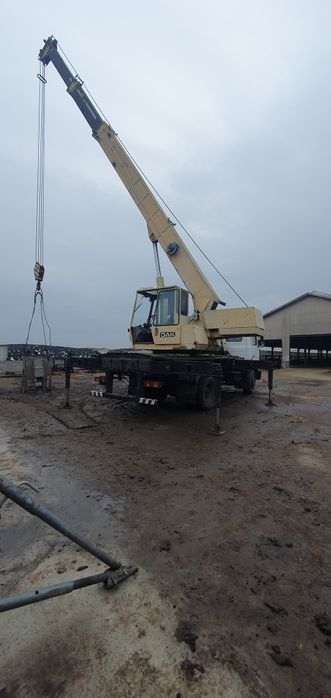 Автокран на базі МАЗ