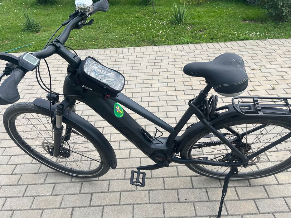 Rower elektryczny Cube
