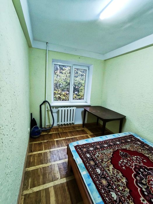 Продам 2х кімнатну квартиру в центрі міста "Амстор ,Україна"