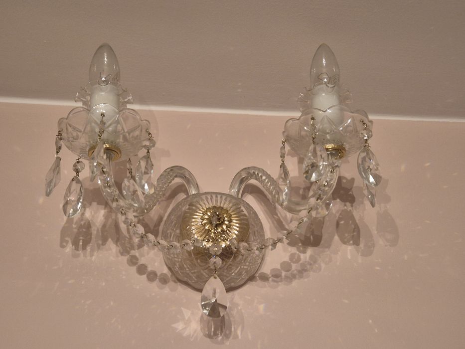 Kinkiety z kryształami