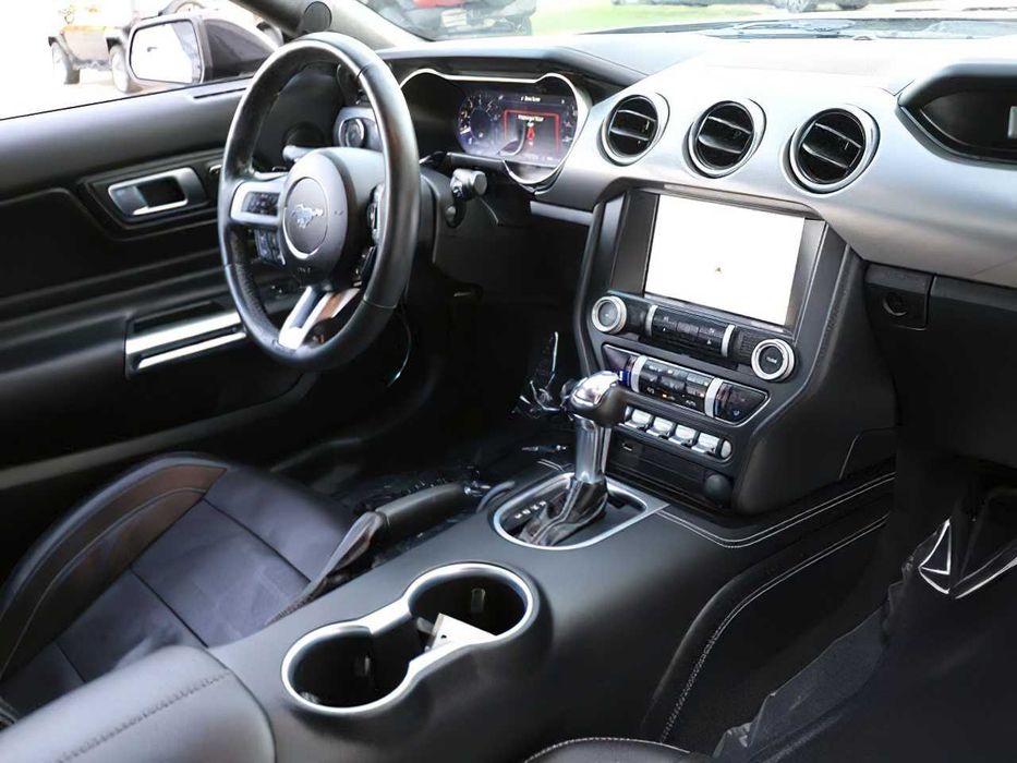 Ford Mustang GT Premium      2023