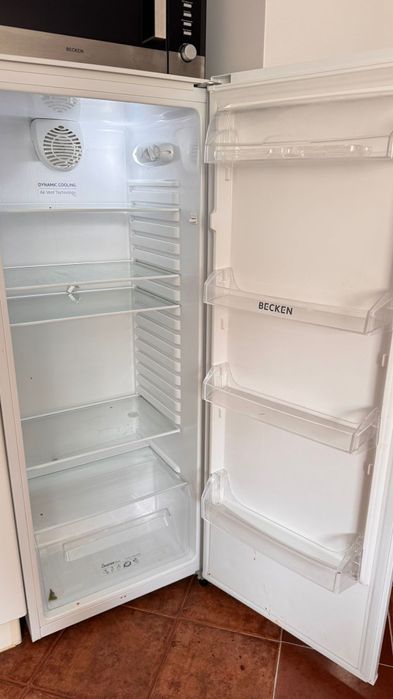 Frigorífico muito pouco usada