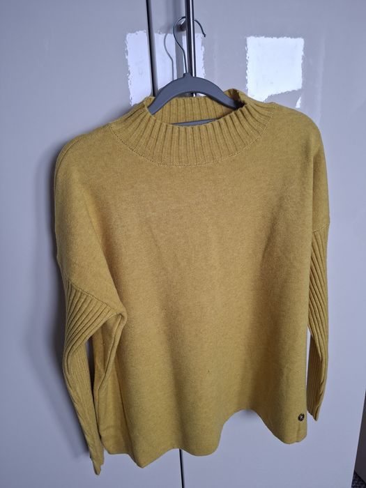 Sweter damski nowy