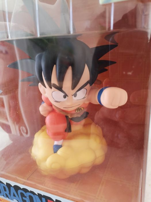 Figura de Goku (caixa selada!)