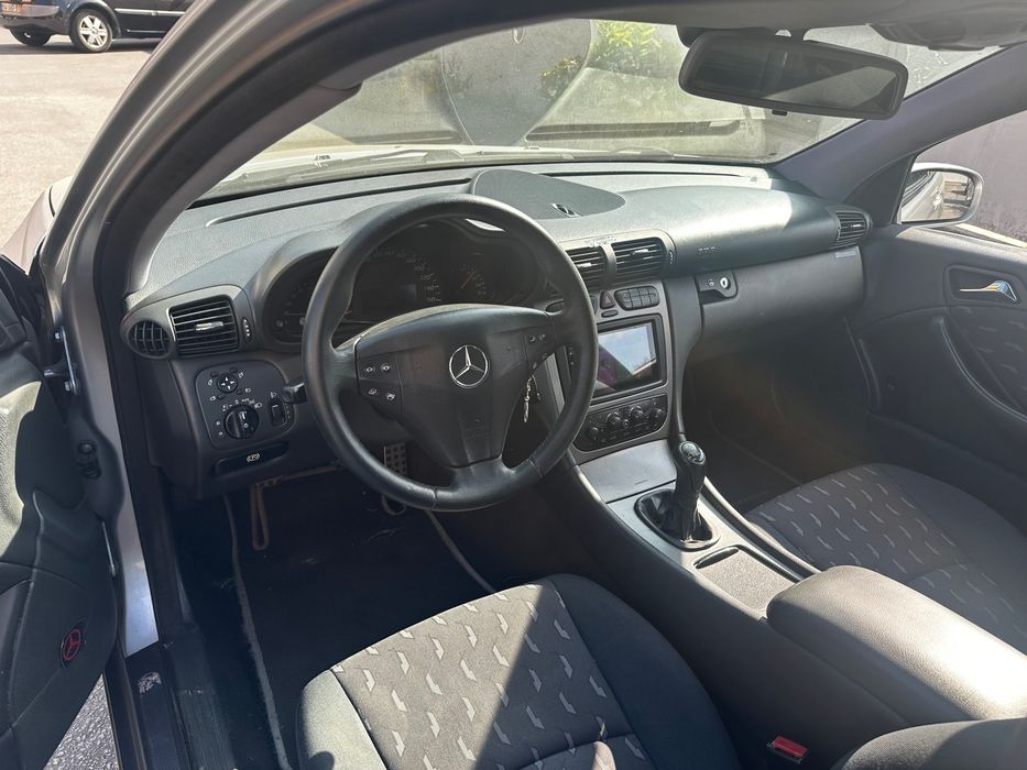 Mercedes-Benz C 220 — fotografia 5