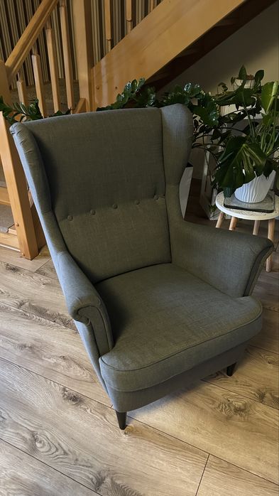 Fotel uszak IKEA STRANDMON ciemnoszary
