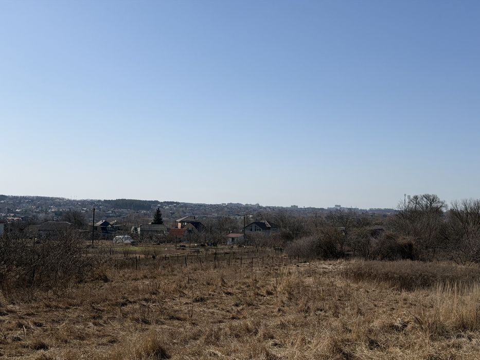 Видова ділянка 20 соток у Юрівці(Віта Поштова)-газ,світло,поруч ліс!