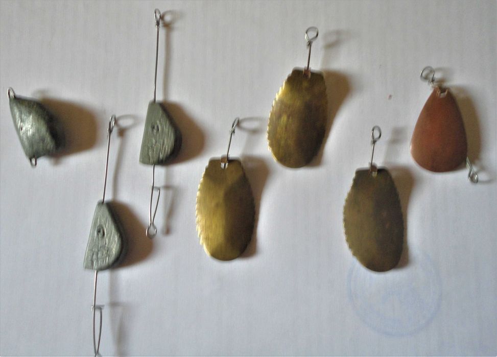 Продам блесны вертушки и колебалки, грузки, подсаку, спиннинг