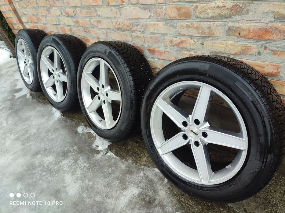 Продам колеса в зборі 5*114.3 резина 235*55*18