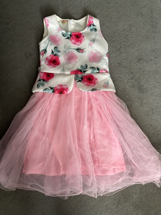 Sukienka roze perelki 116/122