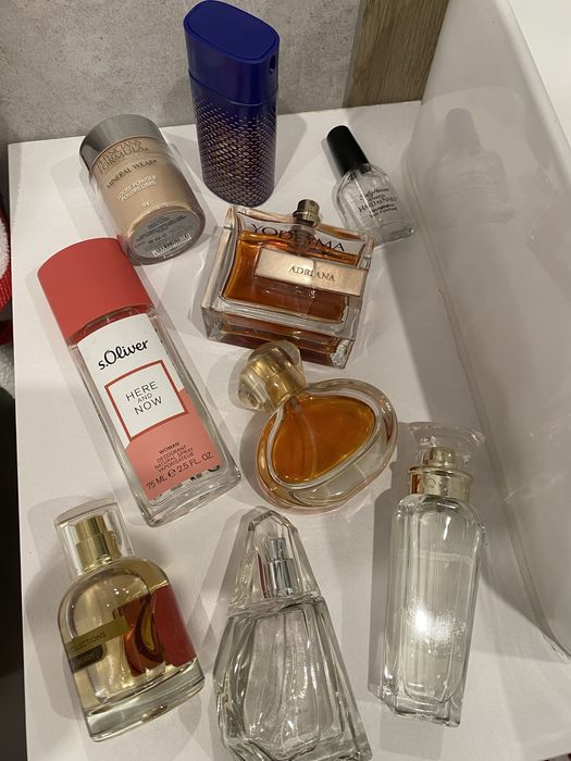 Komplet perfum, puder